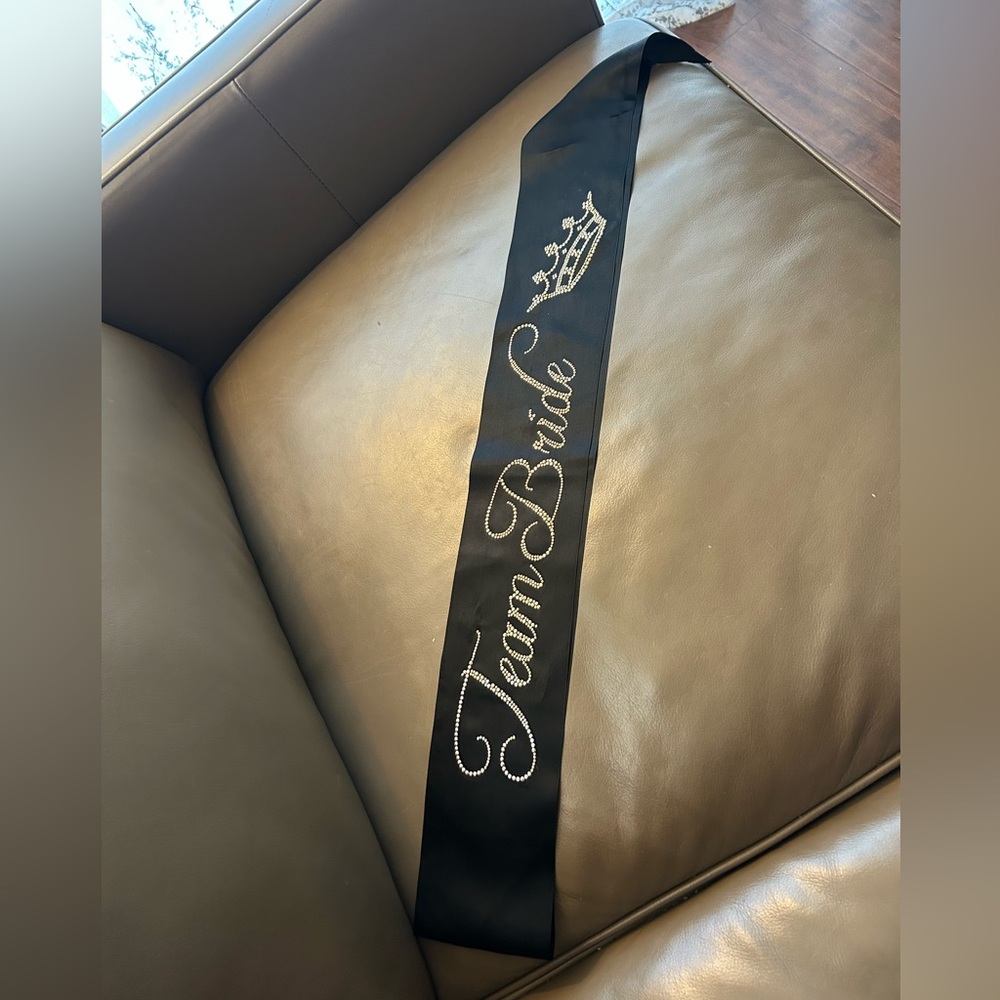 Black 🖤and Gold 💛“Team Bride” Sash with Rhinestone Design